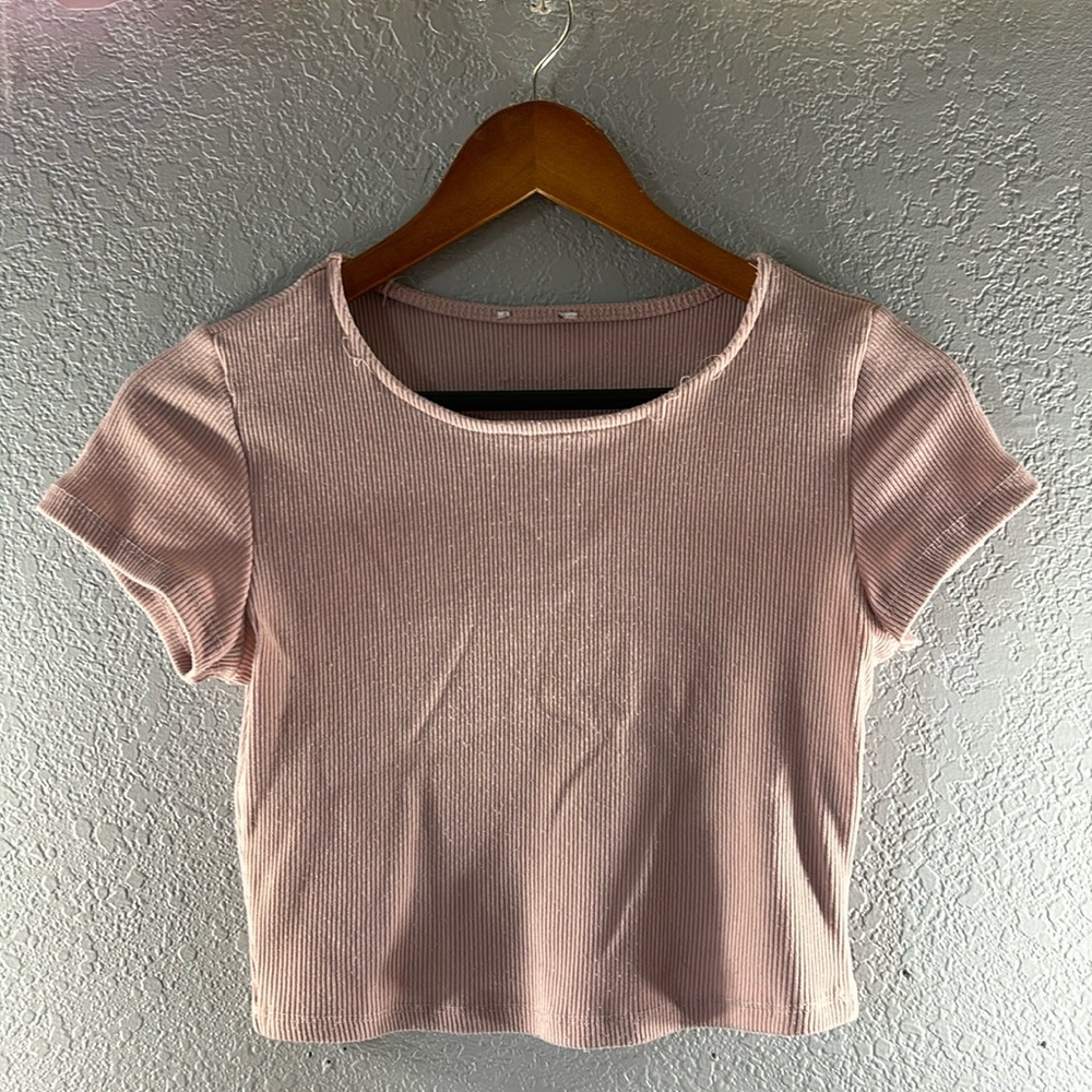 Princess Polly Classic Cropped Ribbed Tee in Light Pink - Picture 4 of 10